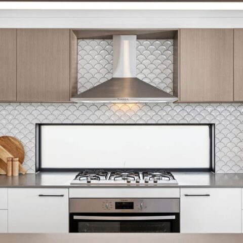 Oven and range hood installed in Torquay by Mayne's Power